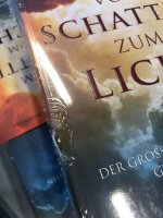 Vom Schatten zum Licht | 14er-Karton (beschädigte Exemplare zur Weitergabe / für Bücherschränke)